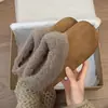Estilo perezoso suela gruesa felpa punta cerrada estilo Birkenstock zapatos de algodón pantuflas mujer 2026 Otoño/Invierno Nuevos Versátiles Cálidos peludos zapatos