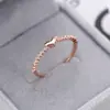 Venta caliente de comercio exterior anillo de circón en forma de corazón microincrustado popular europeo y americano anillo de circón microincrustado en forma de corazón personalizado