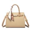 Bolso de Mano para Mujer Nuevo Estilo Simple Bolso para Mamá de Mediana Edad para Ir al Trabajo Bolso Tote de Gran Capacidad Bolso de Hombro Versátil y a la Moda para Mujeres