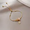 Pulsera Flor de Circonita Chapada en Oro Real Nicho Dulce Versátil Pulsera Temperamento Lujo Ligero Joyería de Gama Alta para Mujeres Al Por Mayor