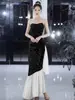 Vestido de Noche Negro sin Tirantes para Socialités de Banquetes, Lujo Ligero de Gama Alta Lentejuelas Temperamento Anfitrión Sirena Volante Vestido Largo