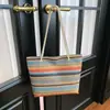 Bolso de Paja Arcoíris de Gran Capacidad para Mujer 2026 Nuevo Moda de Verano Bolso de Hombro para el Trabajo Bolso Tote de Mano Bolso Cubo