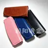 El estuche para gafas de miopía es resistente a la presión, portátil, compacto, simple, original, artístico, retro, hecho a mano, de alto valor estético y sofisticado.