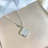 Conjunto de Colar e Brincos Fashionable Transfronteiriço com Zircônia Incrustada Conjunto de Duas Peças Trevo de Quatro Folhas Totalmente Diamantado Versátil Joias de Luxo Leve