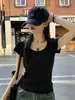 Camiseta Feminina de Verão Preta de Alta Elasticidade com Decote em U e Manga Curta, Cintura Marcada, Expondo a Clavícula, Modelagem Slim Fit, Estilo para o Trabalho, Cor Sólida, Camiseta Regular com Ombro