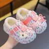 Pantuflas de algodón para niños en invierno, cálidas y forradas de felpa, impermeables, con una suela suave y acolchada, adecuadas para usar en interiores, para niñas y niños pequeños