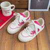 Baikuang estilo europeu flor respirável sola grossa sapatos brancos para mulheres 2023 verão novo nicho versátil casual skate board sapatos