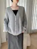 Rara y lujosa mezcla de cachemir - Cárdigan tejido Kangbao 75% cachemir + 25% seda de morera para mujer, un suéter/chaqueta grueso y que desafía la edad