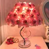 Lámpara de mesa creativa simple europea de plumas para dormitorio, mesita de noche, habitación de princesa, habitación de boda, LED cálido, regalo de cumpleaños, lámpara de mesa de rosa