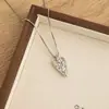 Collar con Colgante de Corazón 3D Tótém Mate para Mujer, Cadena Larga Simple y Única Versátil para Suéter