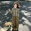 Chaqueta con capucha a rayas para niña Otoño 2026 Nueva Casual Elegante Superior para Estudiantes de Secundaria Versátil Moda Ropa Infantil