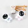 Broche de Muñeco de Peluche Relleno de Algodón de Astronauta Creativo Cadena para Colgar y Otras Muñecas Lindas Estilo Japonés Accesorios de Ropa para Parejas
