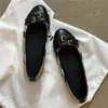 Sapatos Mary Jane Rosa com Padrão Estilo Academia de Cachorros, Fivela Dupla, para Mulheres, Novos Sapatos Planos Slip-On de Bico Redondo para o Verão, para o Trabalho