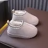 Botas de nieve para niños, nuevos estilos de invierno, zapatos grandes de algodón para niñas, estilo slip-on, botines para niños, botas con forro de felpa para bebé, zapatos cálidos