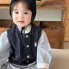 Roupa Infantil Estilo Coreano Conjunto de Três Peças Colete Jeans Outono para Bebê Colete Bordado para Bebê Camisa Calça de Pernas Largas Roupa Estilosa