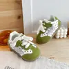 Zapatillas de moda para niñas 2026 primavera, otoño, invierno nuevo modelo infantiles estilo coreano con lunares zapatillas de entrenamiento alemanas con estampado de estrellas transpirables zapatos casuales