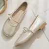 Novos Sapatos Baixos de Festa Primavera e Outono 2026, Estilo Delicado, Sapatos de Fada Confortáveis para Combinar com Saias, Sapatos Baixos Femininos Estilo Francês