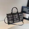 Otoño 2026 Bolso de Mano Nuevo a Cuadros para Mujer Bolso Tote de Alta Gama para Viajes Diarios Gran Capacidad Bolso de Hombro Cruzado