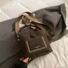 Bolso Retro para Mujer 2025 Nuevo Otoño e Invierno Nicho Hombro Único Cruzado Cubo Gran Capacidad Tote Bolso de Mujer
