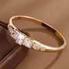 Nueva moda venta caliente lujo ligero micro incrustado circonita estilo retro frío ins pulsera de temperamento versátil para el día a día para novia