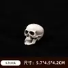 Adereços de Halloween, casa mal-assombrada, sala de fuga, atmosfera assustadora, decorações de caveira, peças de exibição, montagem de cena, decorações temáticas