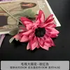 Elegante arreglo de flor de dalia artificial de un solo tallo hecho de hilo para decoración de salón de bodas y estilo de eventos