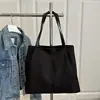 Bolsa de Ombro Fashion Coreana de Grande Capacidade para Mulheres 2025 Verão Novo Estilo Bolsa de Mão Lona Bolsa Tote para Estudo