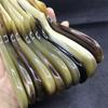 Peine de cuerno amarillo engrosado de grado A de 20 cm con mango redondo, grosor de aproximadamente 8-11 mm, precio por lote de dientes redondos