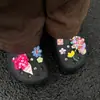 Accesorios para Zapatos Croc Charms para Zapatos DIY Flores de Lentejuelas Coloridas Tulipanes Corazón Decoraciones para Zapatos al por Mayor