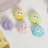 Nova decoração de broche de pelúcia de pinguim de desenho animado, acessório de vestuário, pequeno pingente de pelúcia, componente de acessório