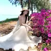 Elegante diseño estilo francés, vestido de tirantes de ilusión de dos piezas irregulares, hermoso vestido largo plisado de hada estilo vacaciones de verano para mujer