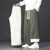 Pantalones de Cachemir Personalizados para Hombre Invierno 2025 Estilo Nuevo Forrados de Felpa Engrosados a Prueba de Frío y Cálidos Ropa de Trabajo Paracaidista Pantalones Casuales