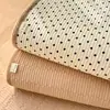 Capa de Cama Dupla Camada de Gaze Veludo Leite Desenho Animado Mãe e Bebê Acolchoada Espessada Protetor de Cama Lençol Antiderrapante Lavável à Máquina Colchão