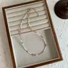 Collar con Colgante Artístico Turquesa Retro y Cadena de Clavícula Versátil con Múltiples Piedras Preciosas de Colores Bloqueo de Color Romántico Francés para Mujeres