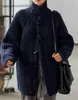 Cárdigan grueso de punto grueso azul marino para otoño e invierno con botones de cuerno para mujer, abrigo suéter de corte holgado con cuello alto, chaqueta de estilo casual