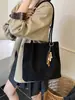 Bolso de axila vintage de gamuza para otoño e invierno para mujer, gran capacidad, nuevo modelo 2026, bolso tote de moda de alta gama para el día a día