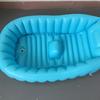 Fabricante de Dongguan Tina de Baño Inflable Plegable de PVC Engrosada, Tina de Baño Inflable Portátil para Bebé Procesamiento y Venta al por Mayor