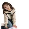 Roupa infantil atacado blusa de duas peças falsas para meninas primavera e outono nova moda infantil ocidental blusa de tricô listrada para crianças grandes