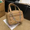 Bolso Cuadrado Pequeño con Cadena de Moda Estilo Coreano para Mujer 2026 Nuevo Modelo Bolso de Hombro Bolso de Mano de Alta Gama para Viajes Casuales Bolso Versátil