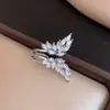 Pinzas para Orejas Estilo Francés Super Hada Zirconia Flor Mariposa Perla para Mujeres Sin Perforaciones, Pendientes de Moda con un Toque de Lujo Ligero y de Alta Gama