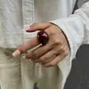 Pulseira Curva de Resina Europeia e Americana Transfronteiriça Estilo Ins Não Desbota, Anel Brilhante de Acrílico Inspirado em Design