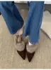 Pantuflas de Peluche con Tacón Grueso y Punta Puntiaguda Estilo Coreano para Mujer Otoño Invierno 2026 Nuevas Pantuflas de Felpa Deslizables con Tacón Medio Francés