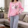 Pijama feminino de atacado para primavera, outono e inverno, calça fina de manga longa, estampa de desenho animado fofo, estilo jovem, conjunto de roupas para casa