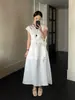 Conjunto TG Combinando na Mesma Cor Estilo Francês Cruzado na Cintura Ajustada Vestido Emagrecedor Estilo Verão 2026 Modelo 26677