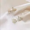 Pendientes de Perla Estilo Coreano Francés Elegante con Cierre de Plata 925 Pendientes de Gama Alta Corazón Flor Pendientes Versátiles para Mujer Venta al por Mayor