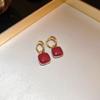 Pendientes geométricos encantadores con forma de gota de aceite de aguja de plata, pendientes de moda retro de alto sentido, pendientes de temperamento de estilo artístico de Hong Kong, venta al por mayor