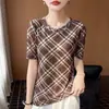Novo Top Feminino Malha Vintage Redondo Manga Curta com Design Xadrez Contrastante T-shirt Primavera/Verão 2026