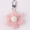 Chaveiro de carro com pingente de flor de lã fofa de coração de menina doce bolsa de flores de malha bolsa escolar acessórios decorativos