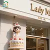 Escultura de Dibujos Animados de Fibra de Vidrio para Proyecto de Decoración de Fachada de Tienda de Postres y Pasteles, Muñeco de Pastel de Personaje de IP Lindo