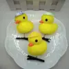 Grampo de cabelo de pato amarelo pequeno com chapéu online popular fofo fofo tridimensional primavera pato engraçado presente de classe de jardim de infância